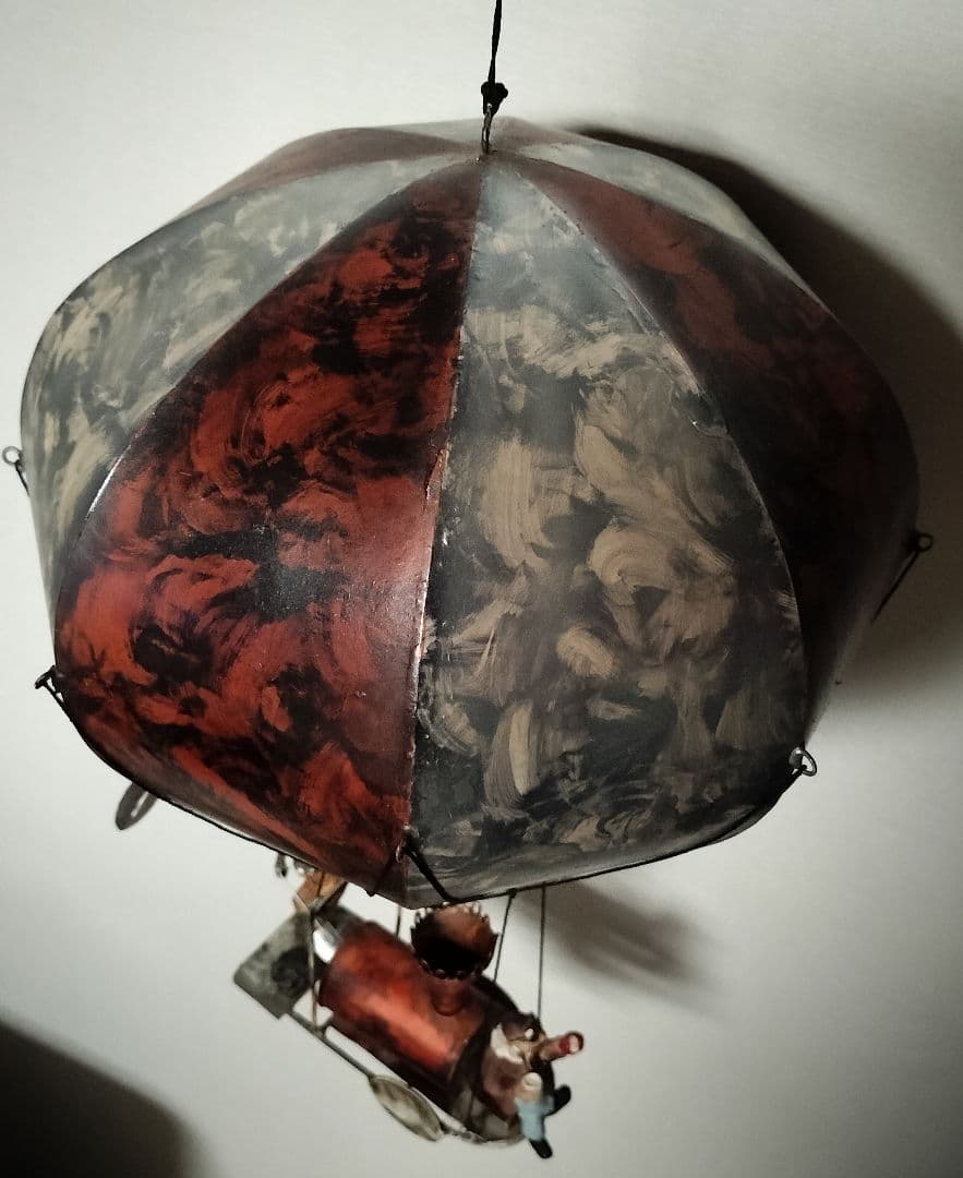 ブリキ バルーン 気球 アンティーク 熱気球 ゴンドラ釜焚き人形