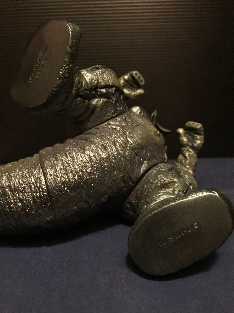 2009年 スーフェス限定 !フューチャーモデルズ 楳図版エレキング フィギュア