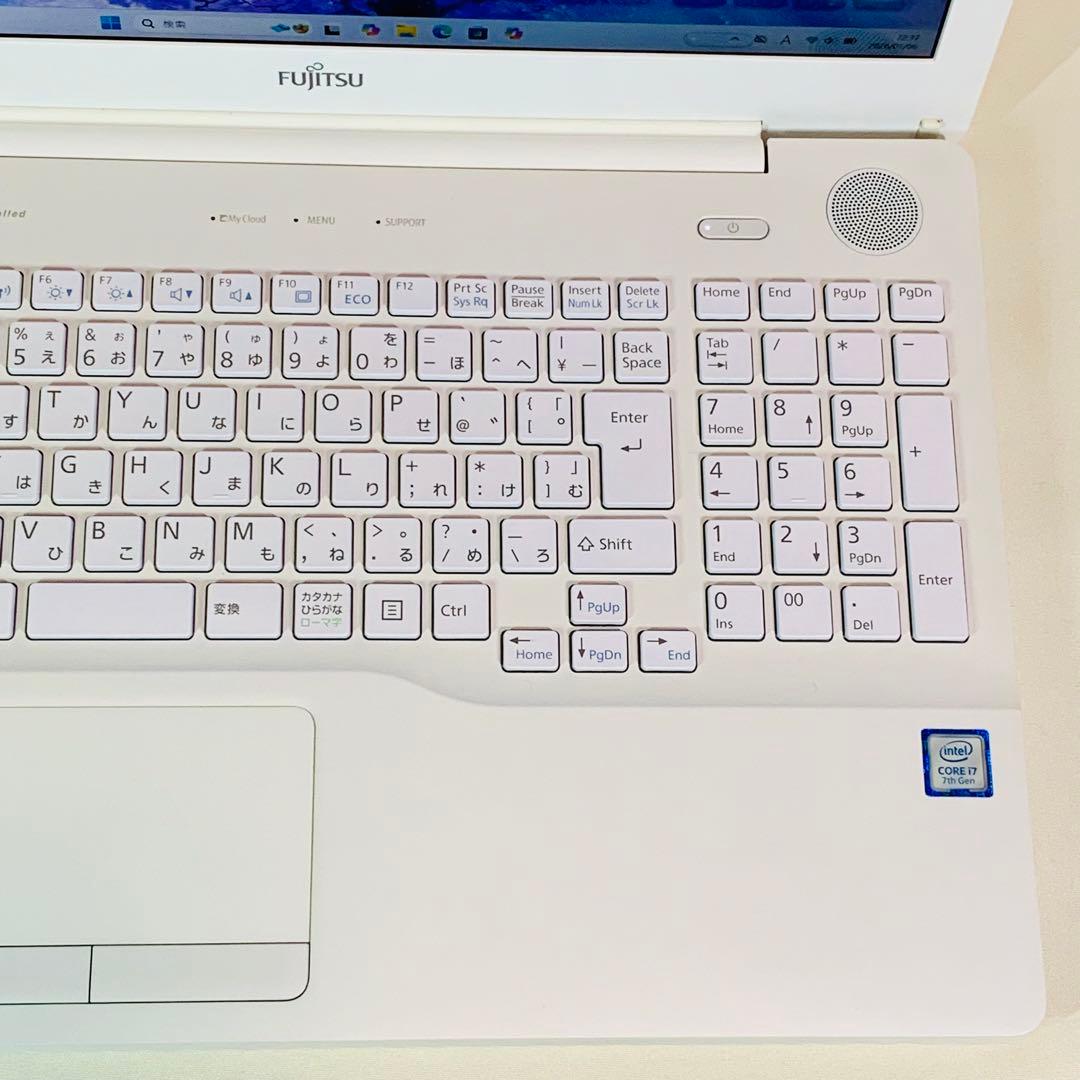 Core i7✨SSD1TB✨16GB✨カメラ✨富士通✨オフィス✨ノートパソコン