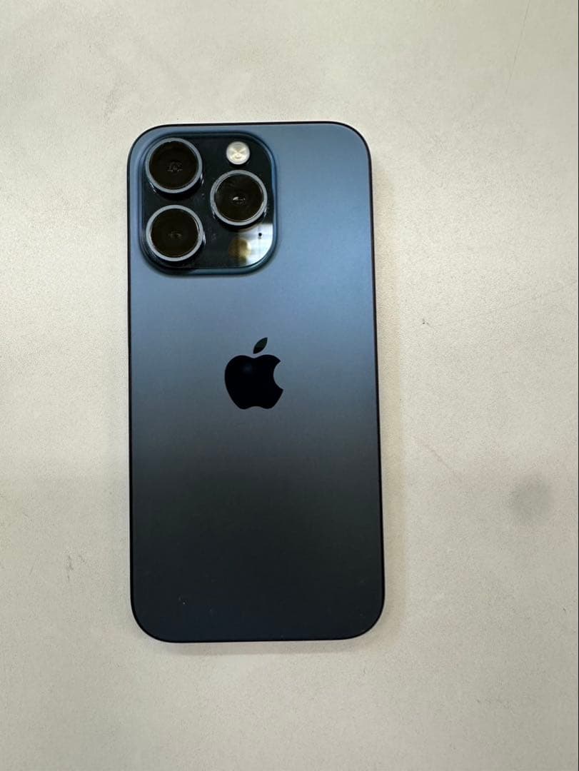 iPhone15pro Keisyam Elshaka専用