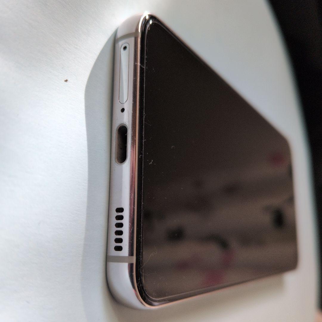 【値下げしました】Galaxy S22　ホワイト　キズ割れなどのない美品