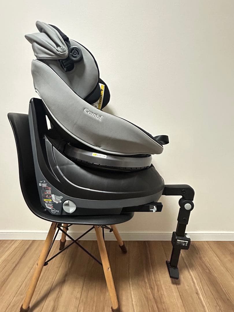 Combi クルムーヴ スマート Light ISOFIX エッグショックJM