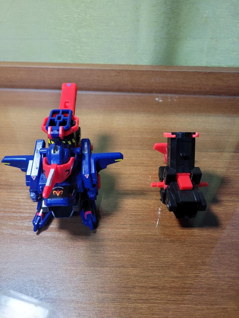 ビーダマンスティンガースコアとスマッシュトリガーコア