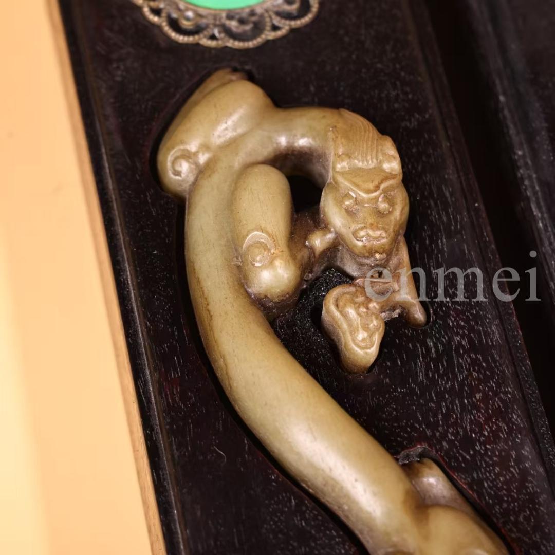 中国古美術・旧藏珍品・紫檀製文箱・獅子彫刻・翡翠象嵌・純手作り・書道具・時代物