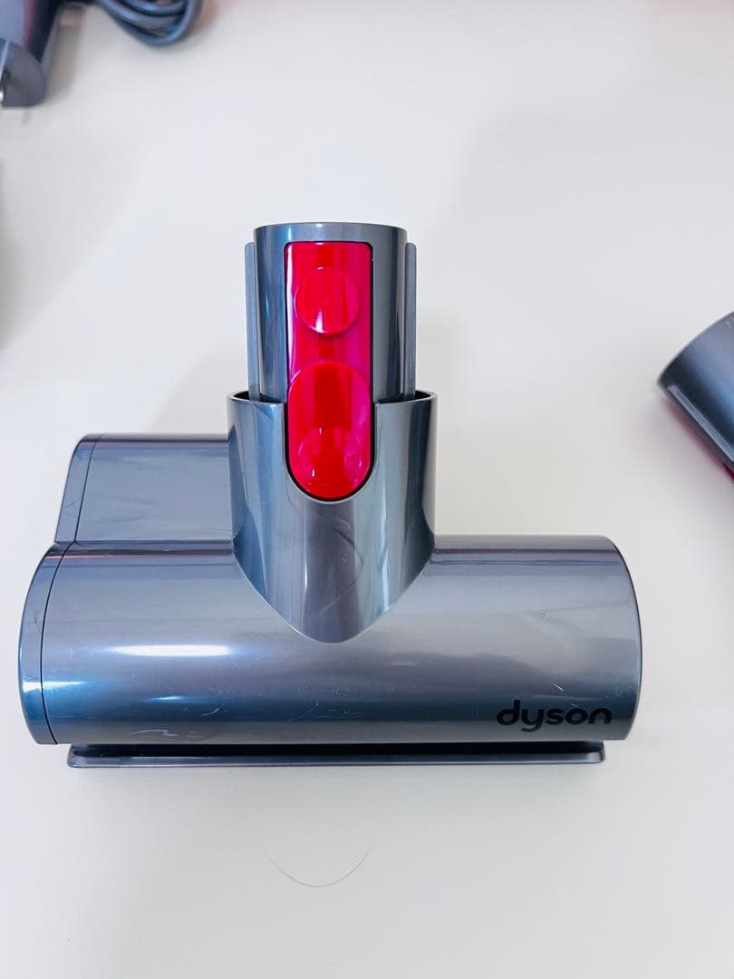 Dyson Cyclone V10 Fluffy SV12 本体