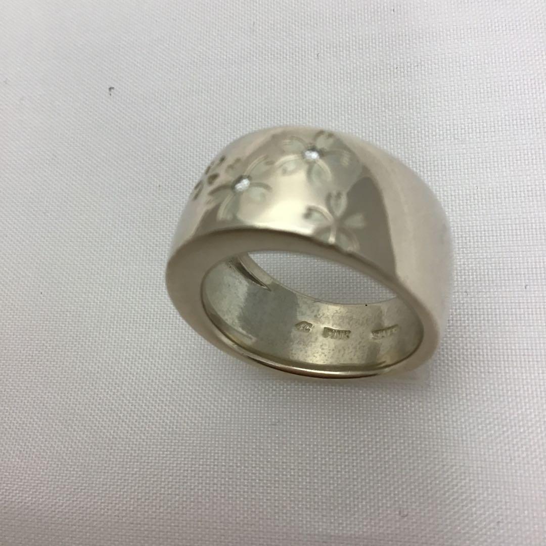 ❣️4℃ ❣️ 桜サクラ　彫ストーン付き　フラワーモチーフ シルバーリング11.5号