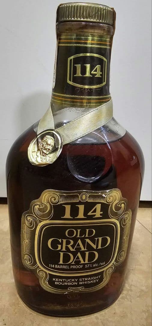 古酒　OLD GRAND DAD 114 ウイスキー 箱入り　未開栓