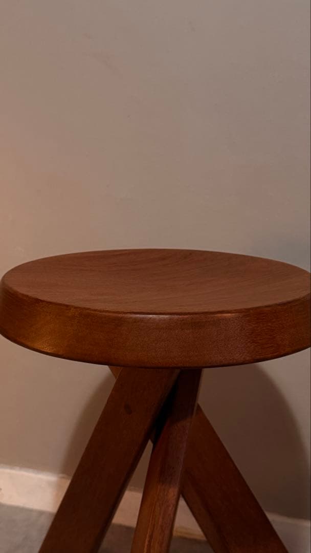 早い者勝ち　ピエールシャポー　シャルロットペリアン　スツール　捻じ脚型