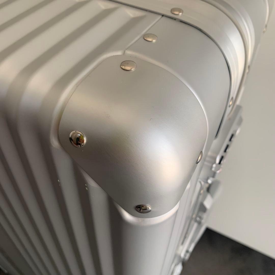 たま　非売品　メルセデスベンツ　スーツケース　シルバー　アルミ　キャリー