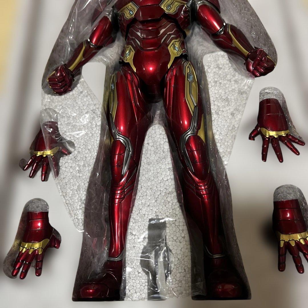 ホットトイズ　1/6アイアンマン マーク50