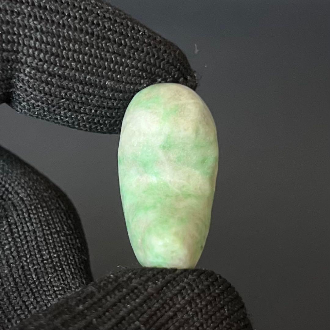 極上 縄文時代 本翡翠（硬玉） 勾玉 奈良県伝承出土 玉擦れ痕あり 古代装身具