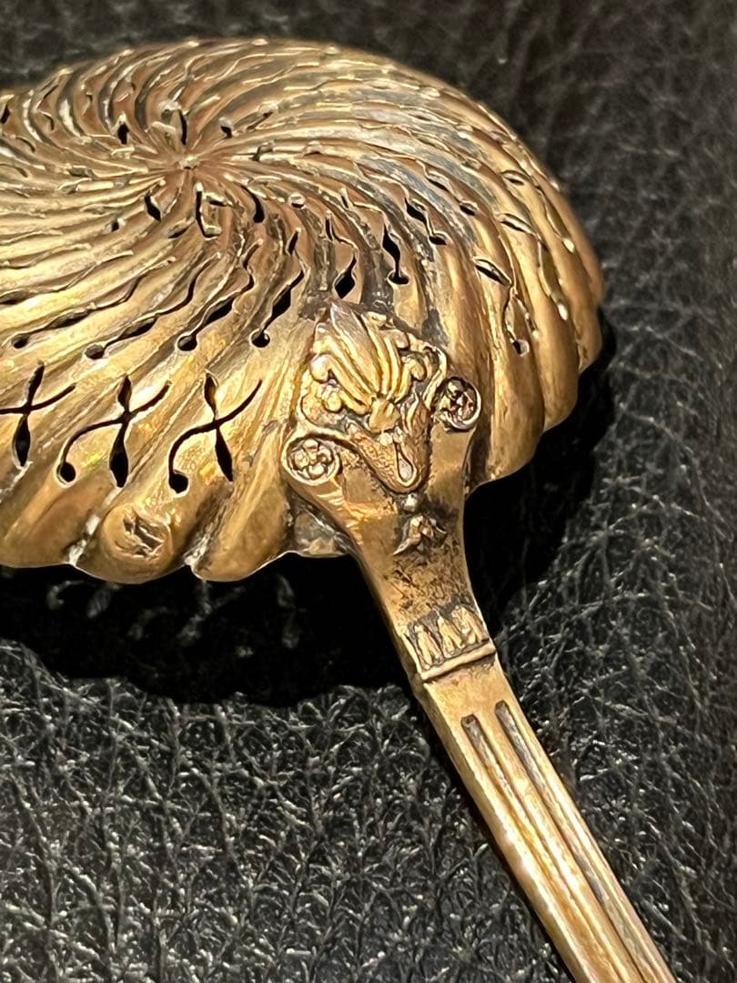 フランス　純銀製　スターリングシルバー950製　シュガーシフター　ヴェルメイユ