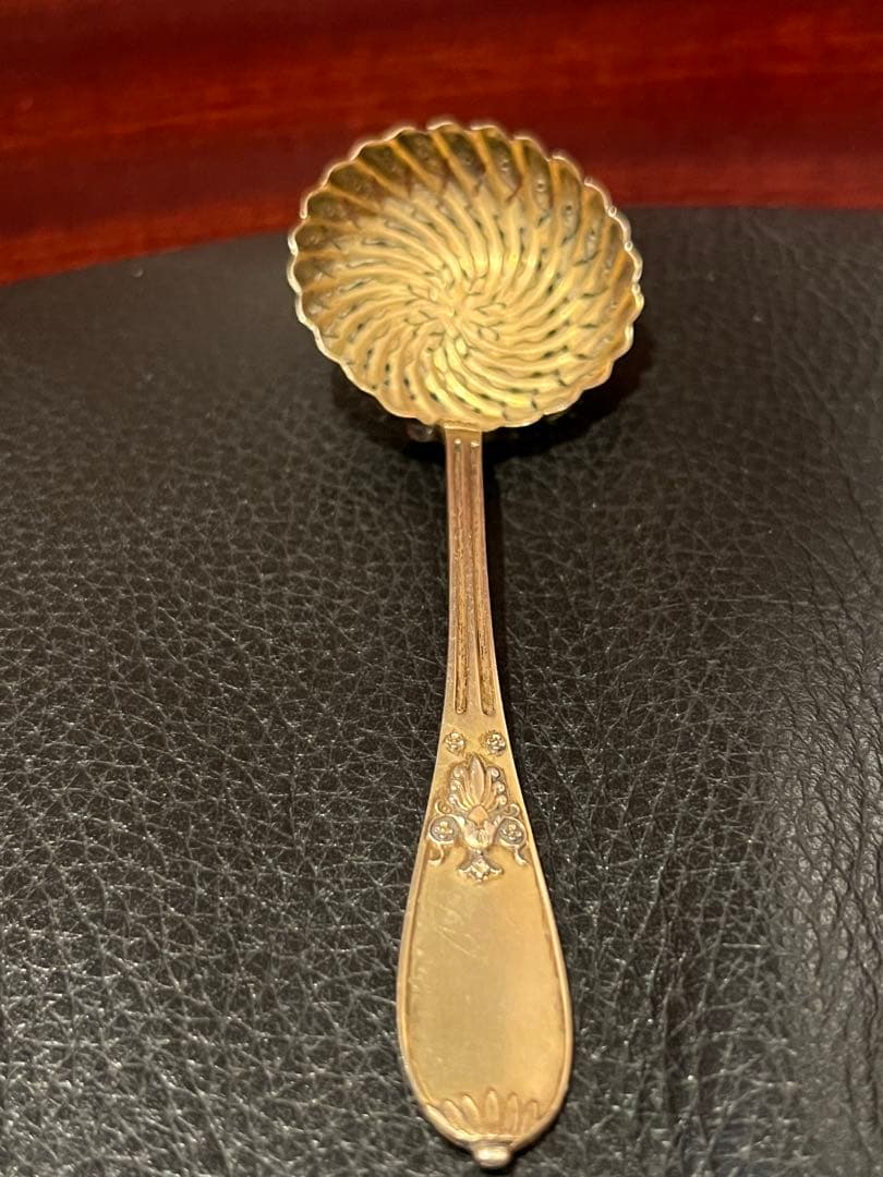 フランス　純銀製　スターリングシルバー950製　シュガーシフター　ヴェルメイユ