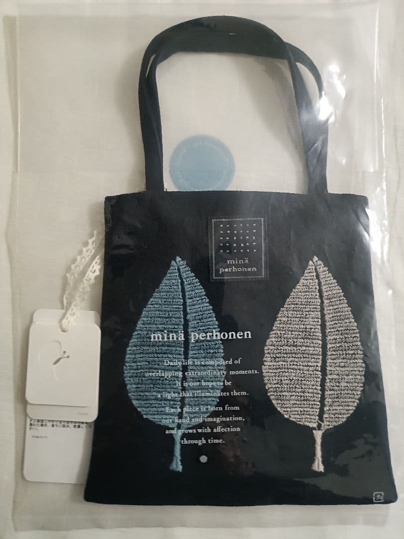新品タグ付き　ミナペルホネン　　刺繍　バッグ　正規品