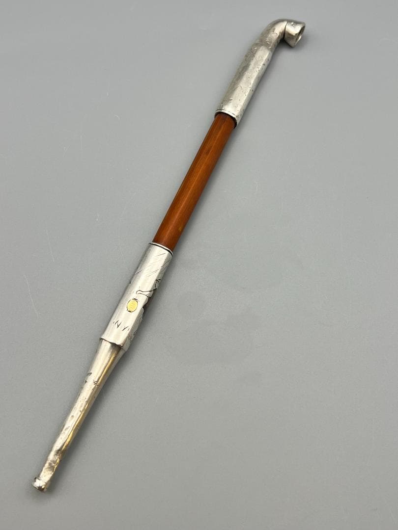 銀製　煙管　キセル　カッパ図　銀細工　アンティーク　重量約40g