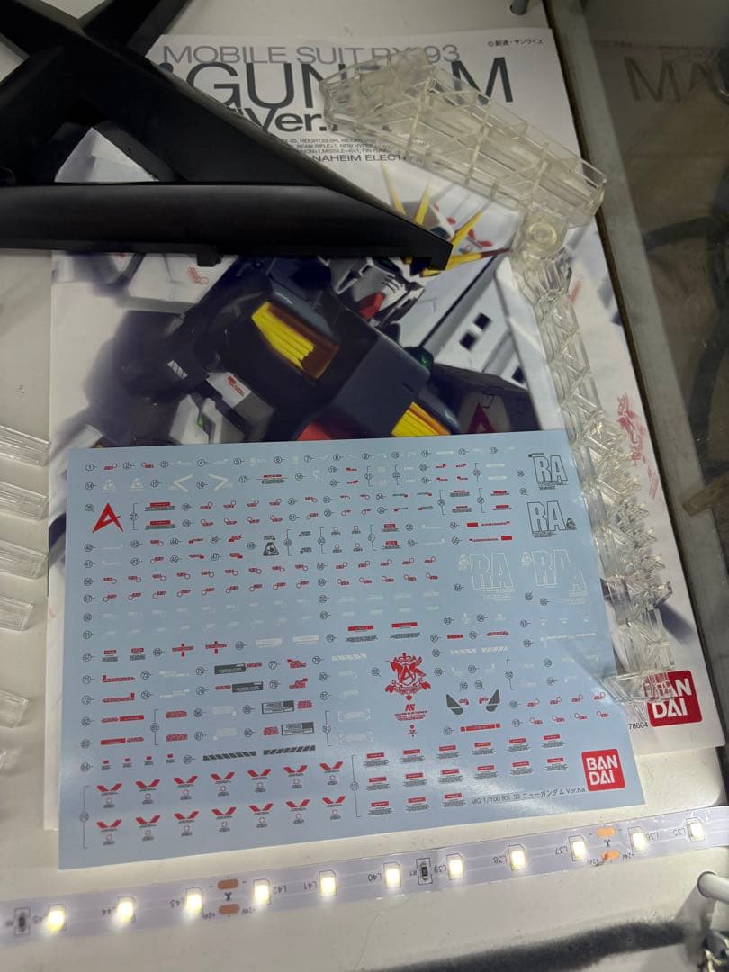 【MG 1/100 Ver.Ka】 νガンダム ・サザビー 【メカニカルクリア】