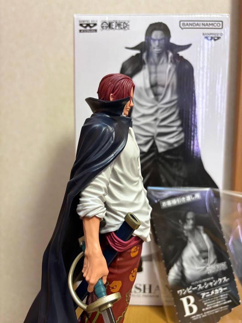 バンプレくじ PREMIUM ワンピース-シャンクス- B賞 アニメカラー