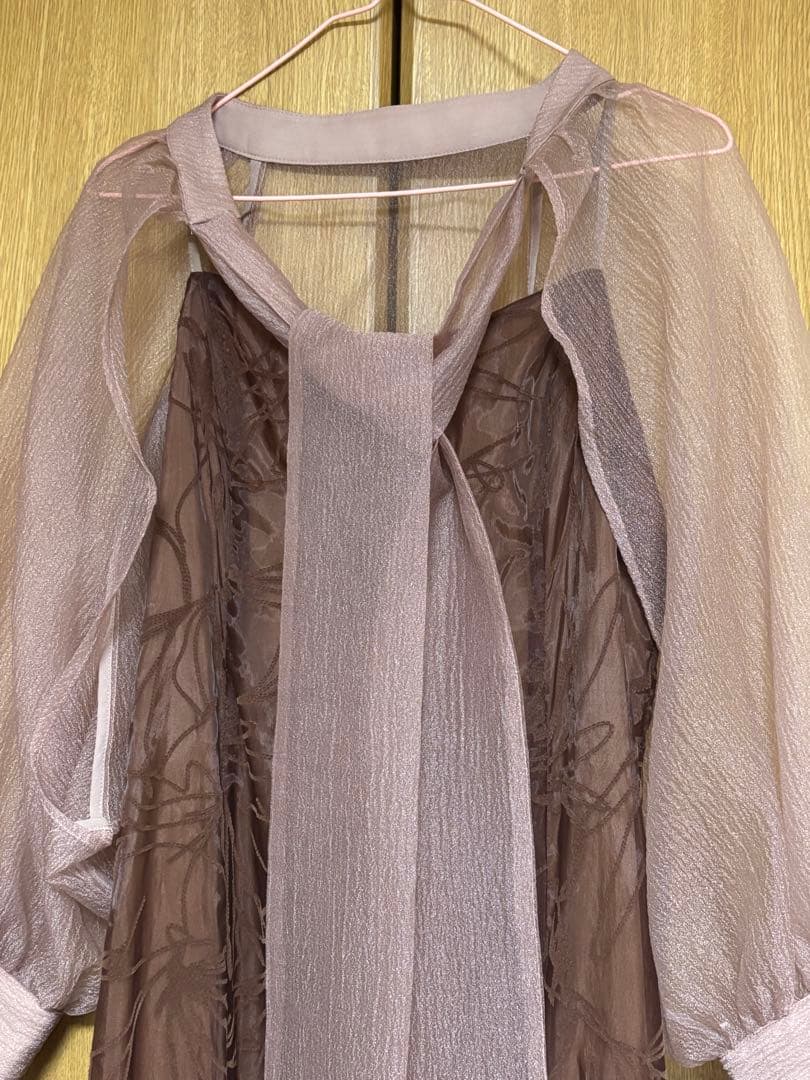 フローラル刺繍ブラウンマキシドレス