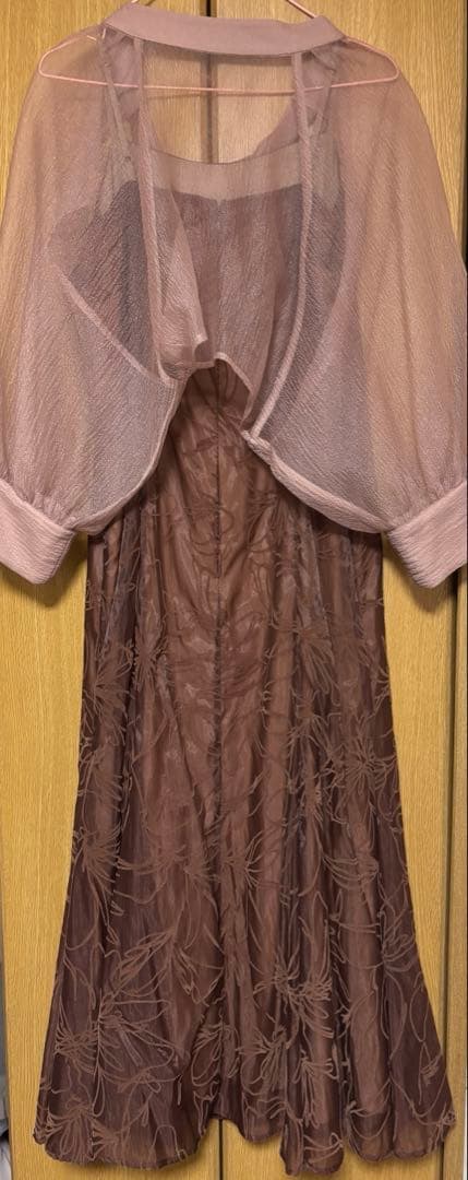 フローラル刺繍ブラウンマキシドレス