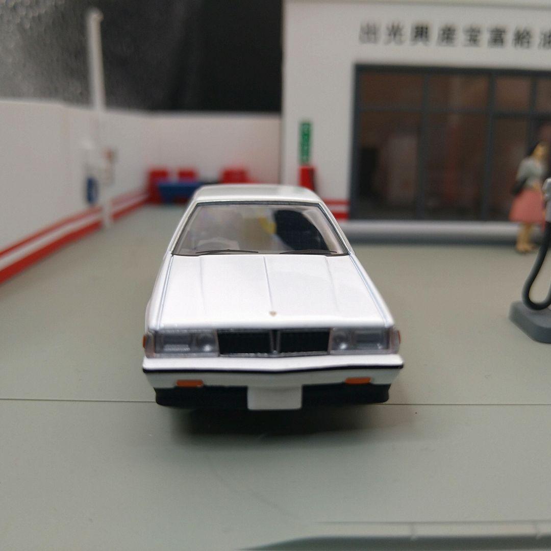 トミカリミテッドヴィンテージNEO トヨタ コロナハードトップ2台セット