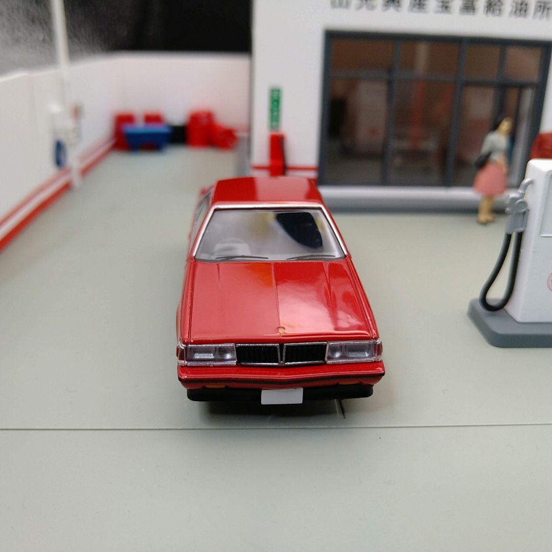 トミカリミテッドヴィンテージNEO トヨタ コロナハードトップ2台セット