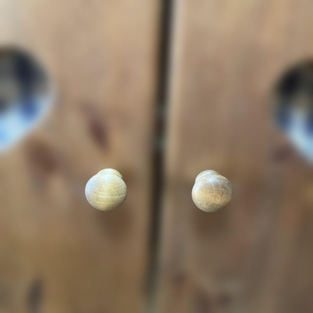 カントリー家具　カントリーハートキャビネット