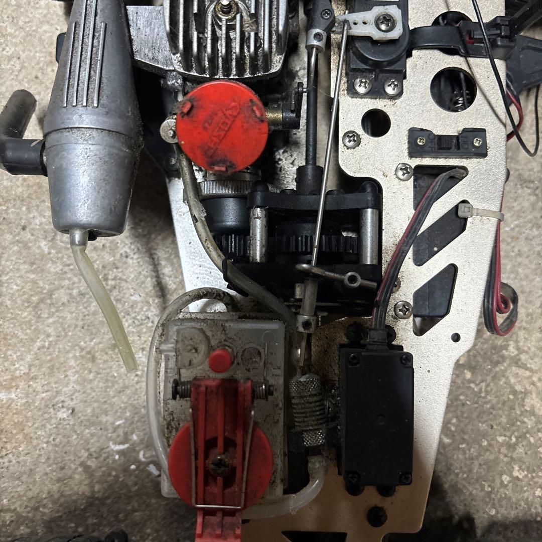 ロ*ー様 京商　エンジン　ラジコン　スカイライン