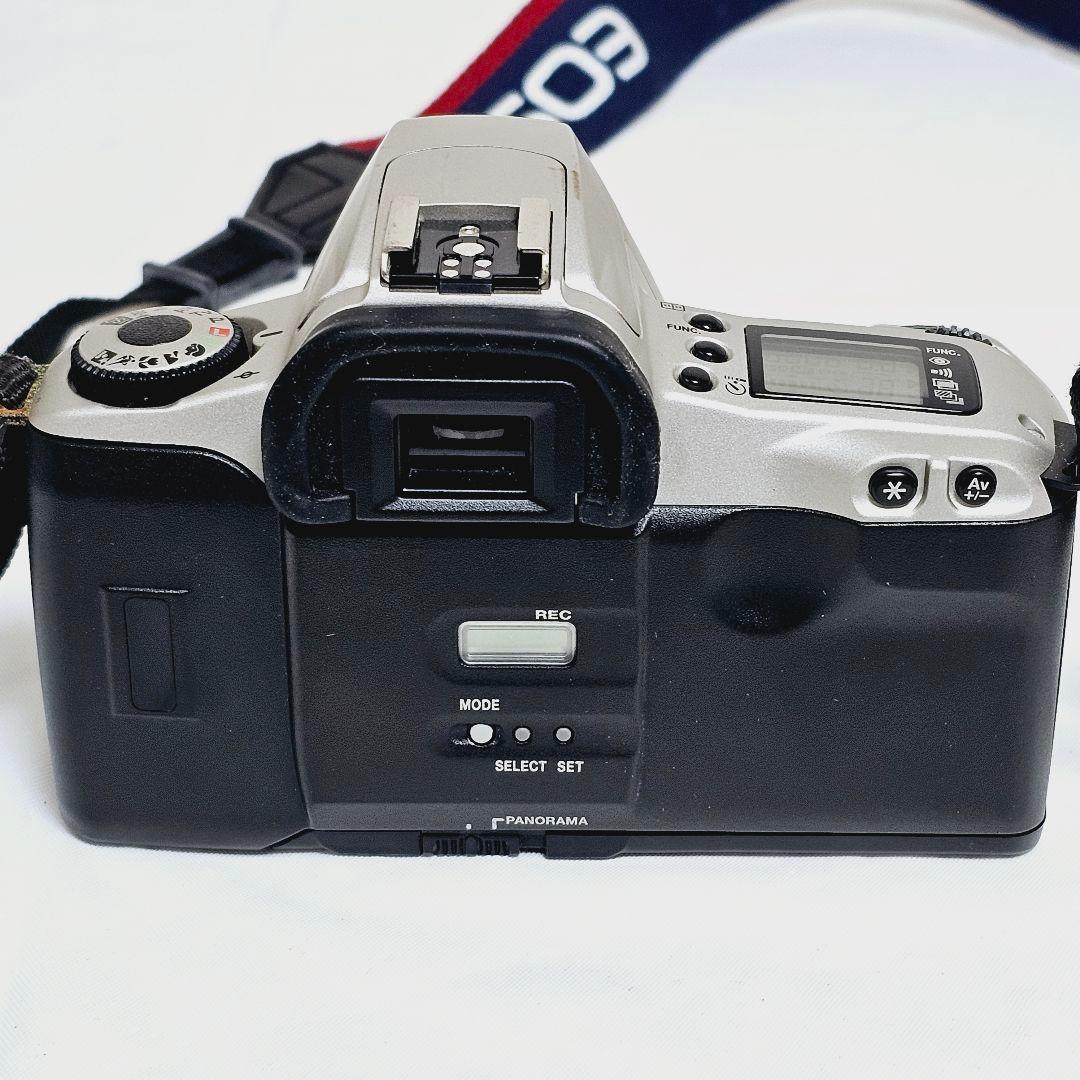 Canon EOS Kiss3 レンズ付　フイルムカメラ　バッグ