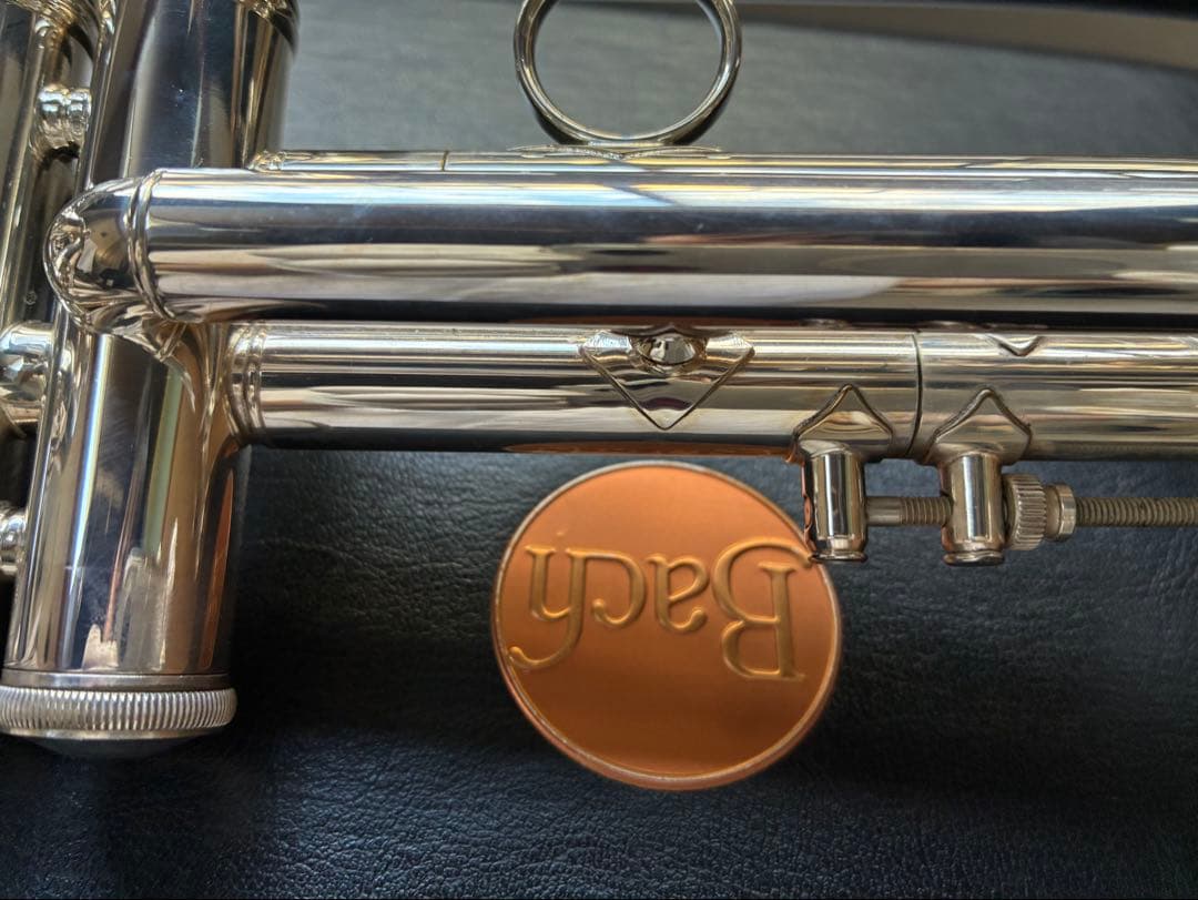 Bach トランペット（シルバーメッキ／ケース付）