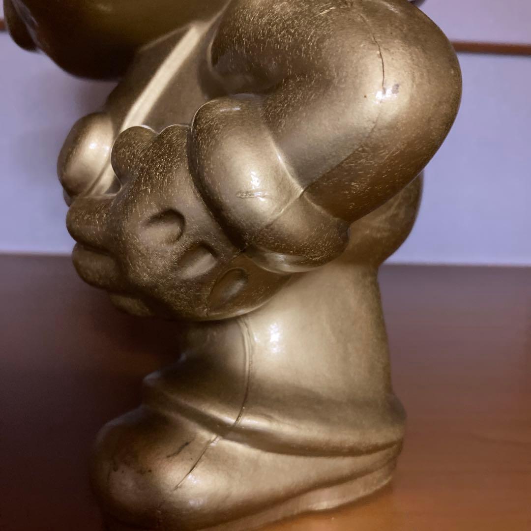 スーパーマリオ像ゴールド