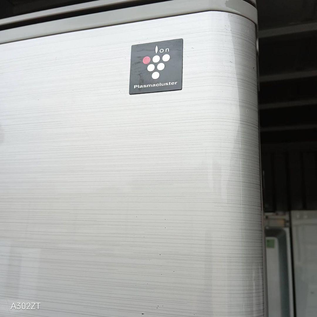 送料設置無料　人気モデル　SHARP　大型冷蔵庫　412L