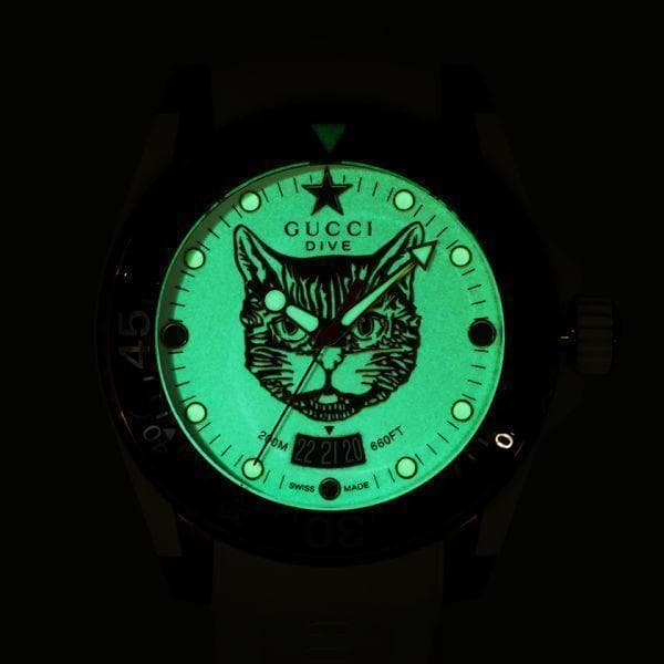 保証書付き グッチ/GUCCI ダイブ 猫 メンズ腕時計 デイト スイス ラバー