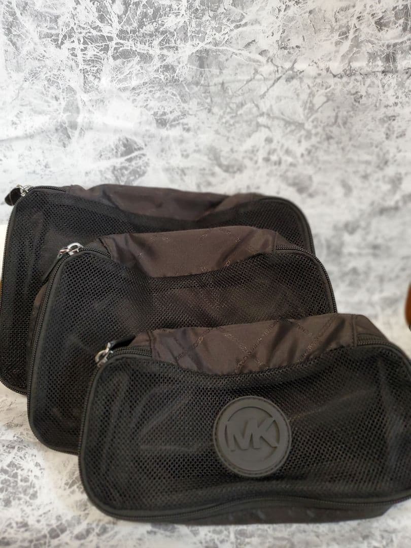 【MICHAEL KORS】新品未使用 PACKING CUBE SET