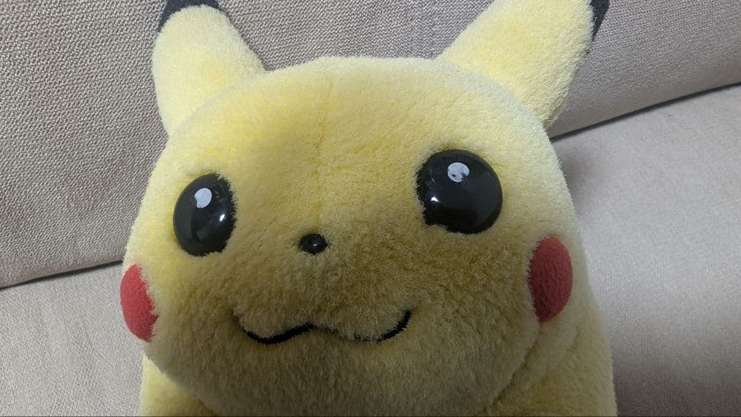 ポケモン　おしゃべりピカチュウ　ぬいぐるみ（音声動作確認済み）
