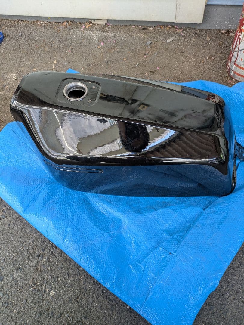 Z750fx2型に付くように加工されたZ400FXタンク