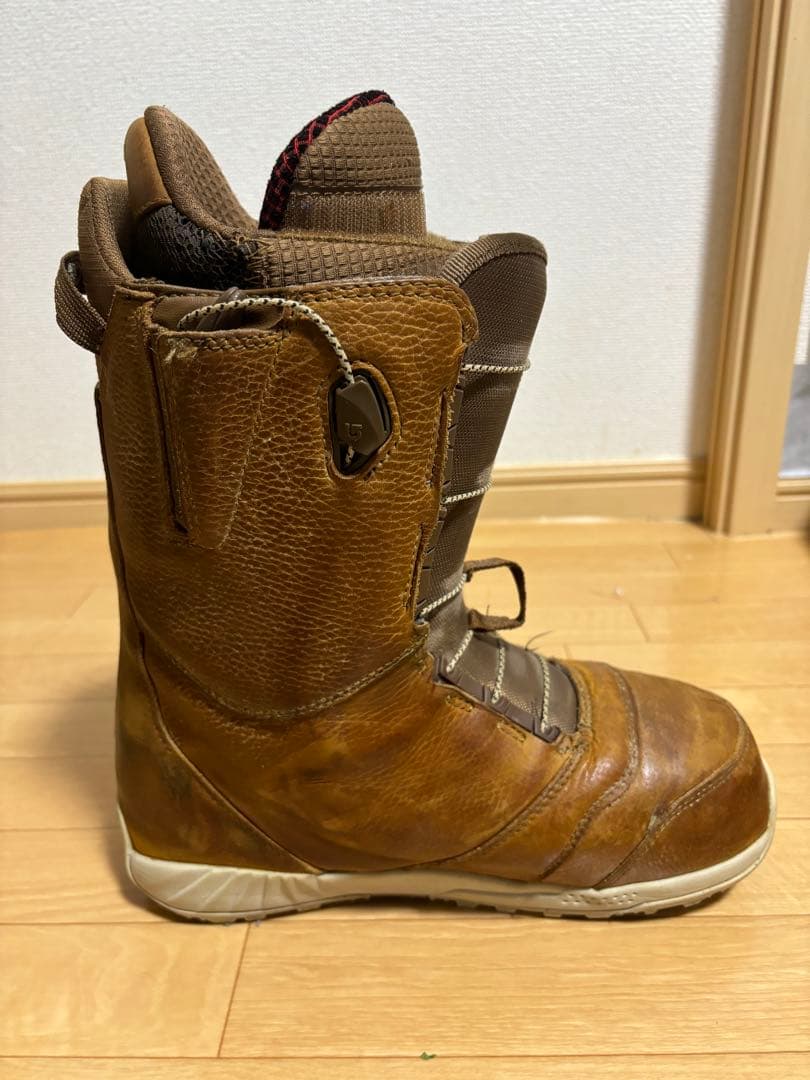 Burton アイオン　レザー