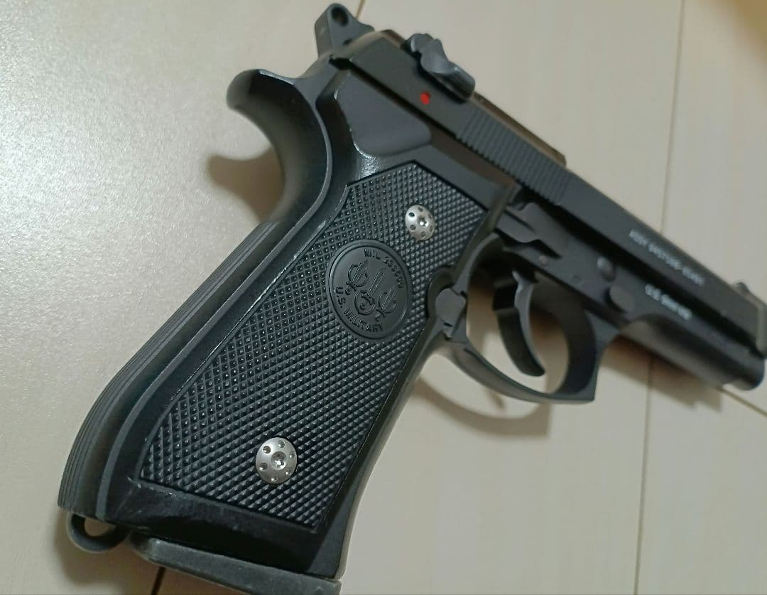 【中古品】東京マルイ ガスガン「U.S. M9ピストル」（星型スクリュー）」