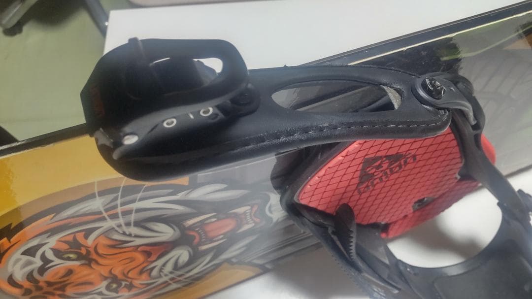 中古美品）スノーボードビンディングセット 154cm デザインかわいい初心者向