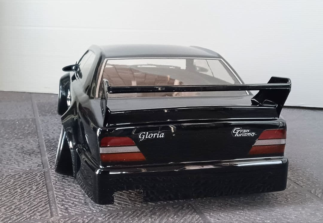 ラジコンボディ　カスタムボディNO.56 Y32グロリア