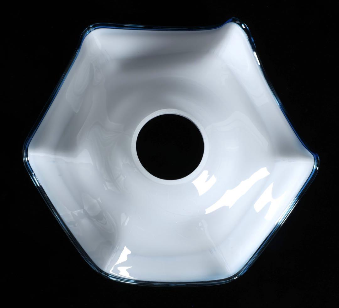 吊りオイルランプ 明治～大正期 水色縁乳白ガラス傘 大正ガラス 古美術 骨董品