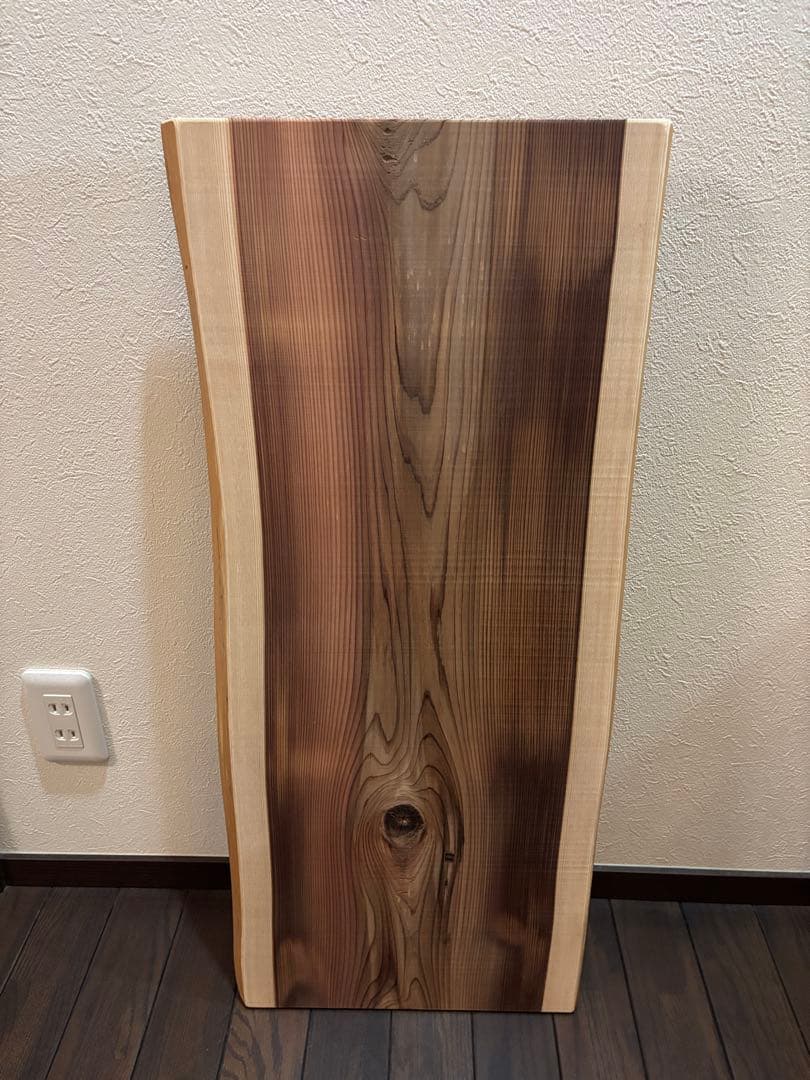 一枚板 無垢材 杉板 折りたたみ ローテーブル サイドテーブル　紀州杉　節あり