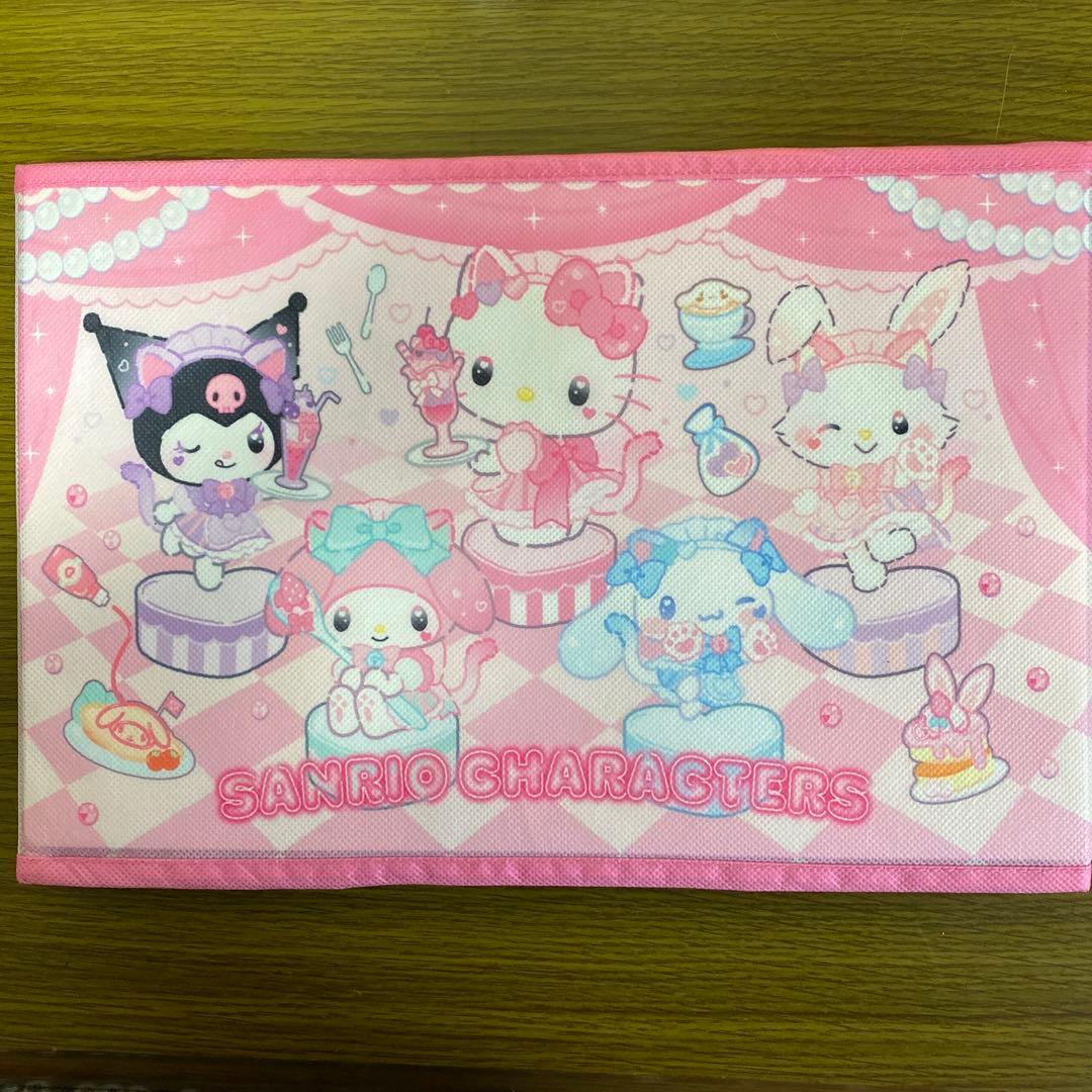 5点目100円♡新作♡新品♡♡サンリオキャラクター♡収納ボックス