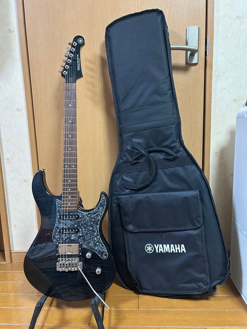 YAMAHA PACIFICA 612v Ⅱ FM