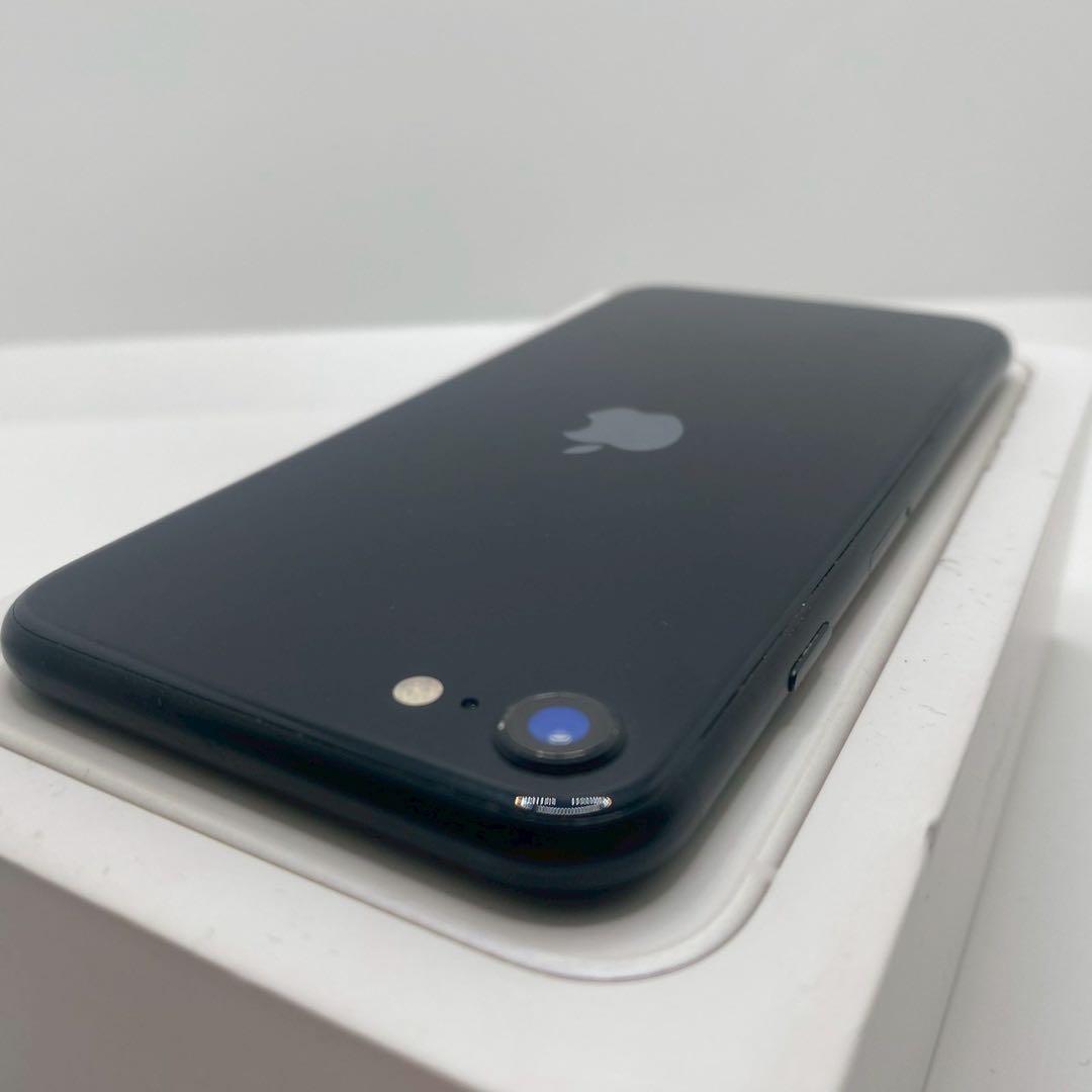 【格安美品】iPhone SE3 128GB simフリー本体 1