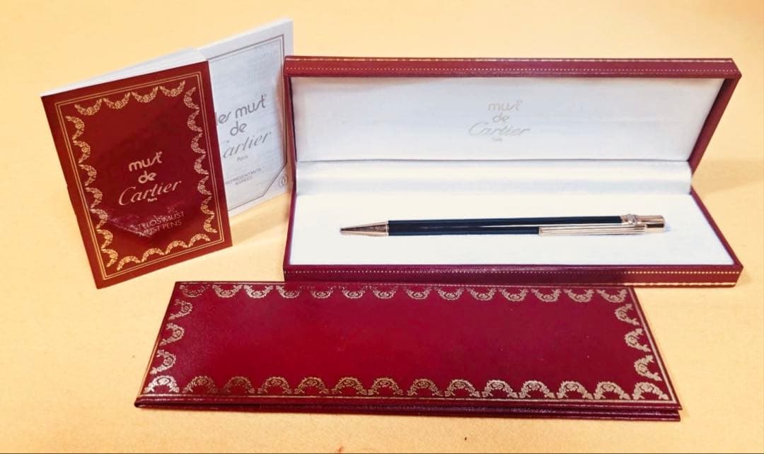 Must de cartierマストドゥカルティエ金色トリニティ黒ボールペン箱付