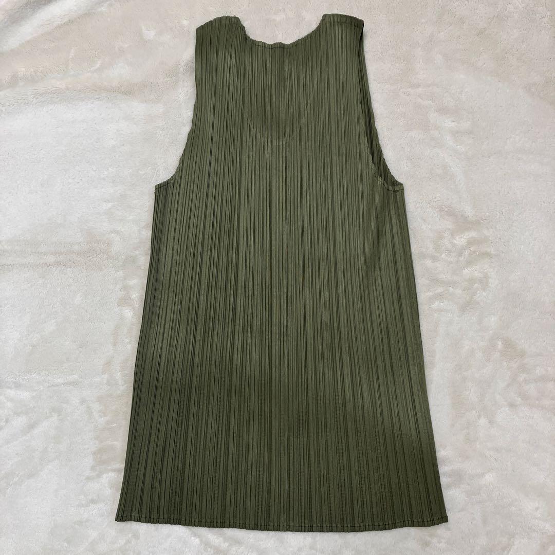 【美品】PLEATS PLEASE イッセイミヤケ ノースリーブカットソー
