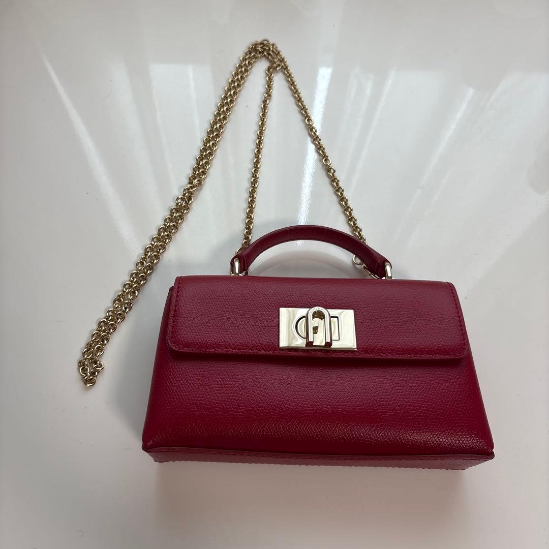 フルラ　ショルダーバッグ