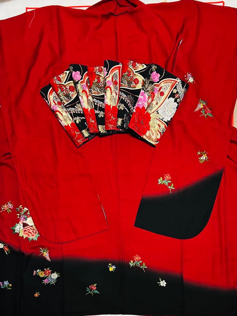 総刺繍貴賓溢れる全て正絹豪華なお振袖　 全て新品または未使用25点完全フルセット