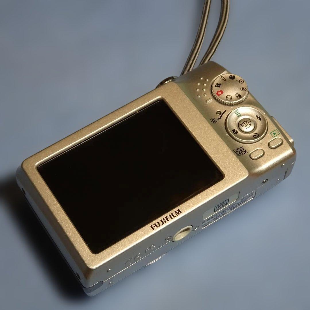 フジフイルム FinePix j50 8.2MP コンパクトデジタルカメラ