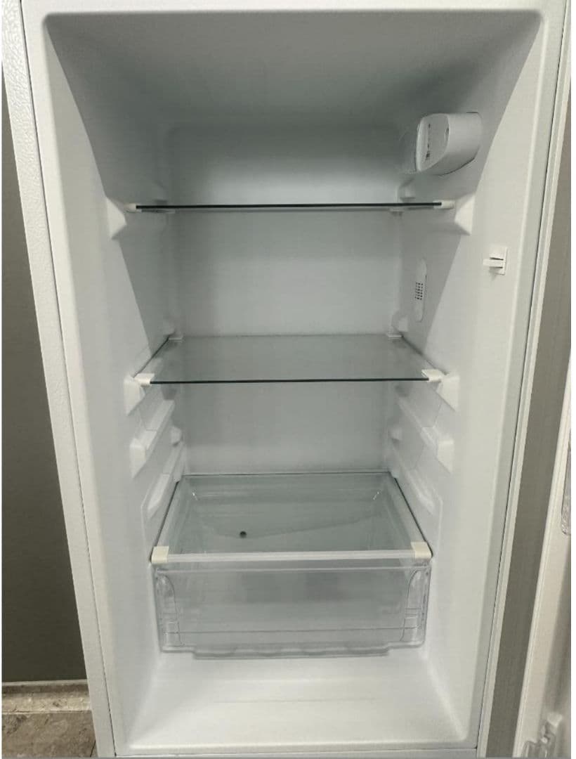 【12/22まで】2024年製美品 COMFEE スリム型 幅47cm 174L